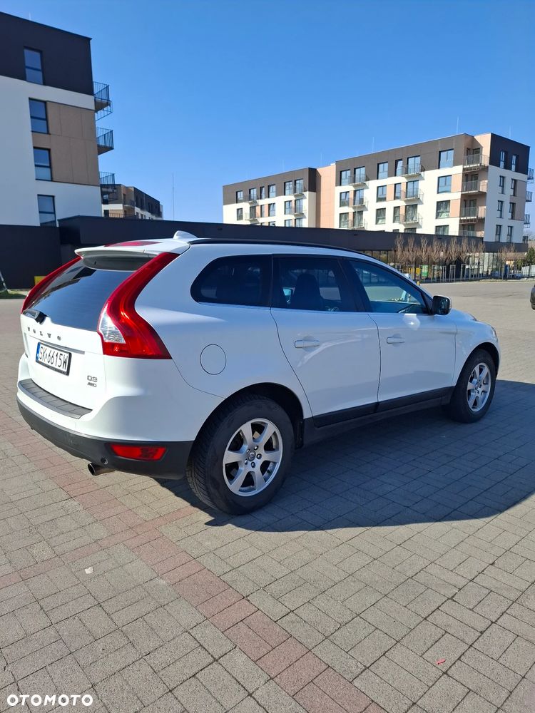 Volvo XC 60 2.4D AWD Momentum - 5