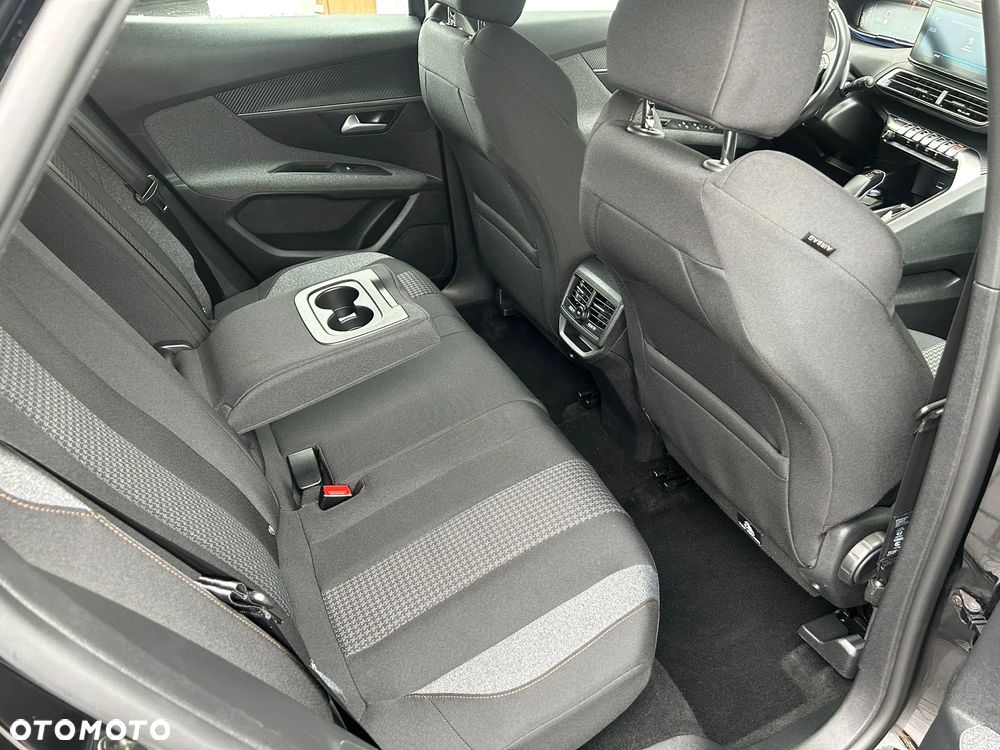 Peugeot 3008 - 11
