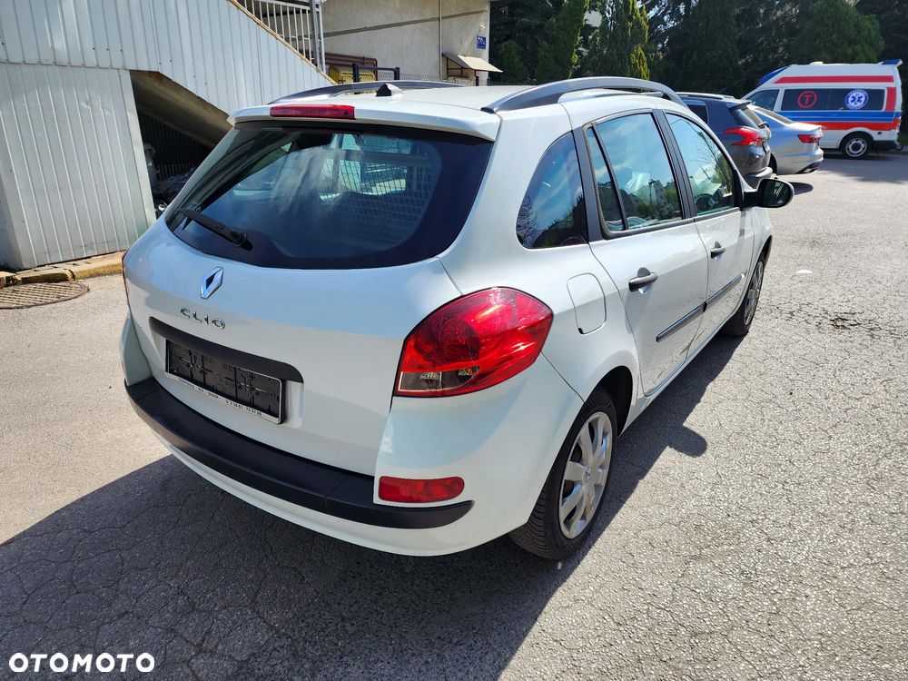 Renault Clio 1.2 16V 75 Expression - 4