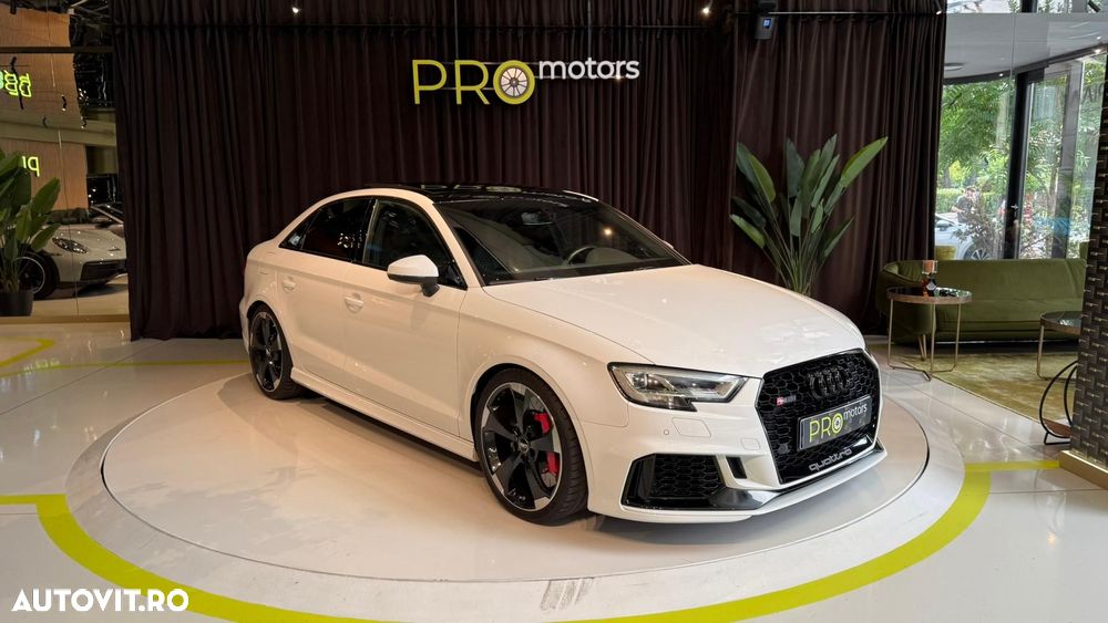 Audi RS3 - 1