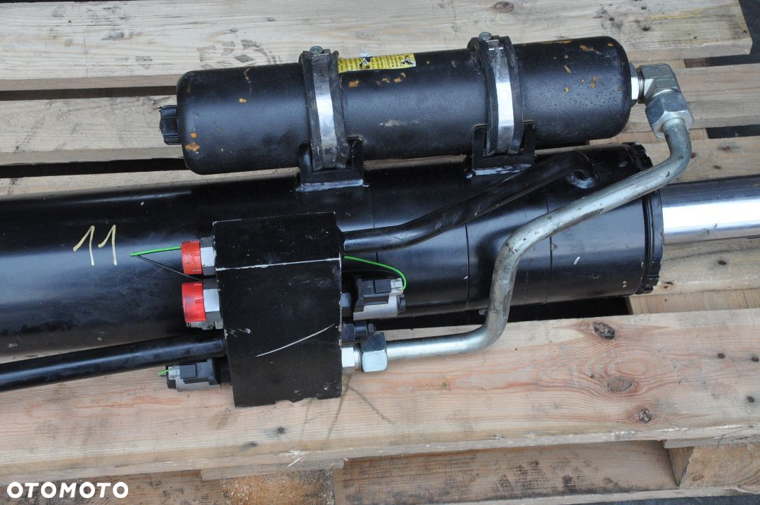 SIŁOWNIK HYDRAULICZNY MANITOU DŁ. 101,5 CM - 4