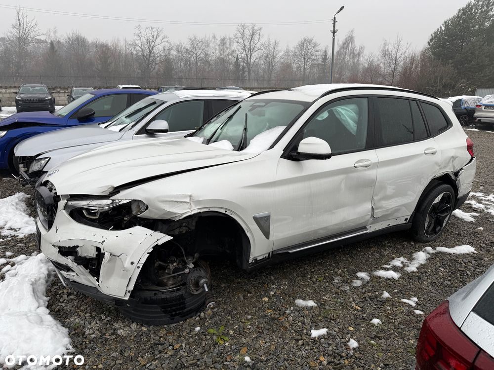 BMW iX3 Impressive - 2
