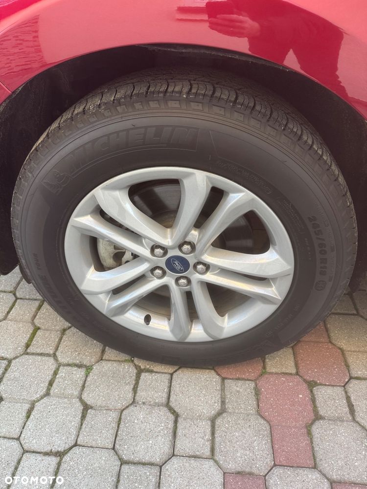 Ford Edge - 4