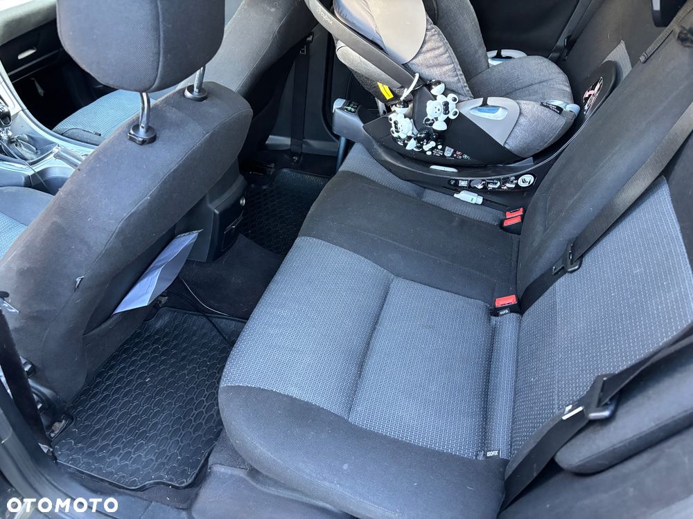 Ford Mondeo 2.0 TDCi Titanium - 12