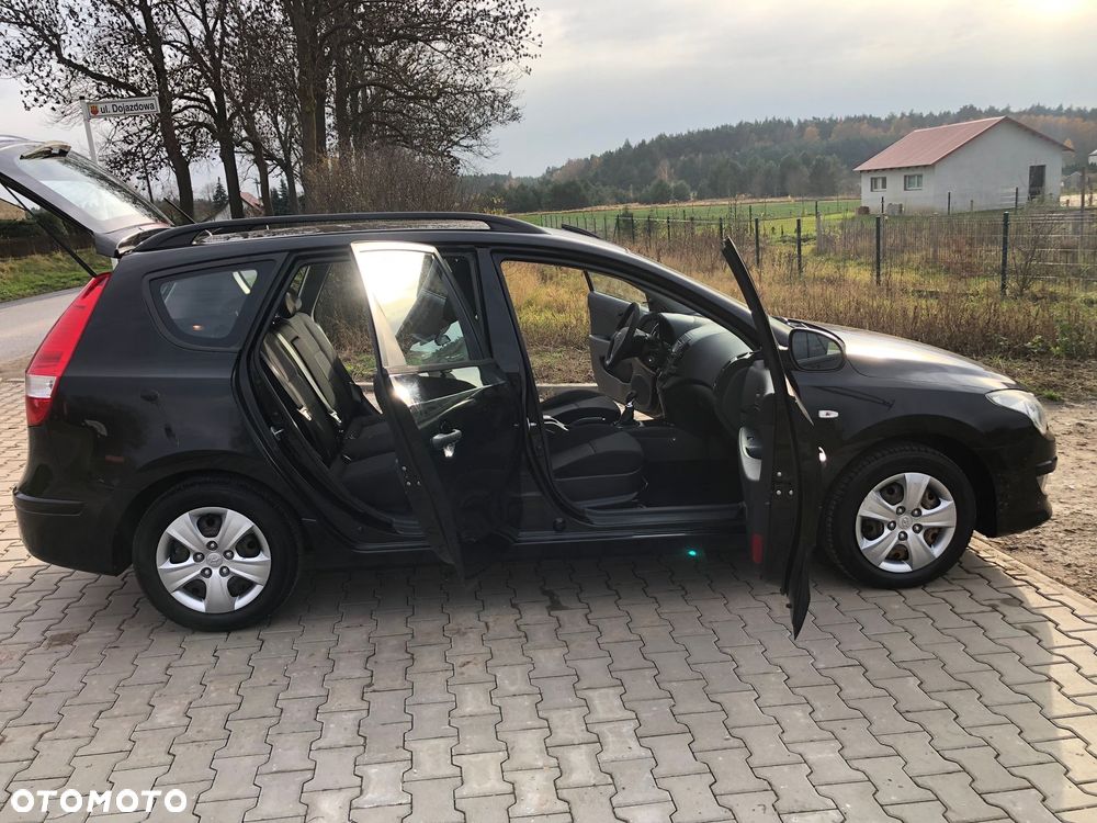 Hyundai i30 1.4 Comfort - 21