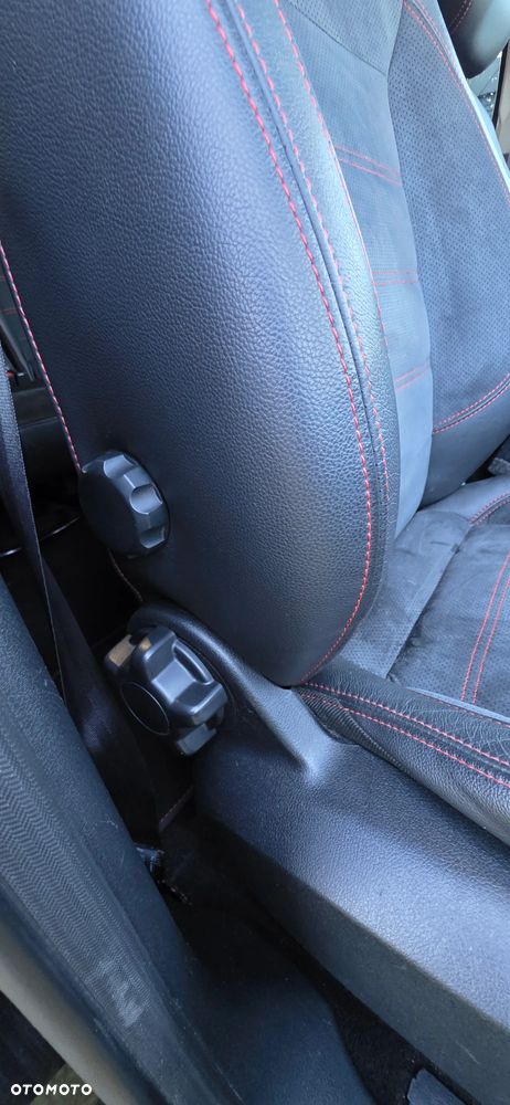 Ford S-Max 2.0 TDCi DPF Titanium - 11