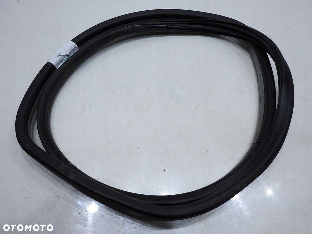 USZCZELKA DRZWI PRAWY TYŁ OPEL VECTRA C LIFT KOMBI - 2