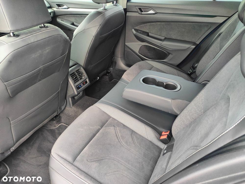 Volkswagen Golf - 13