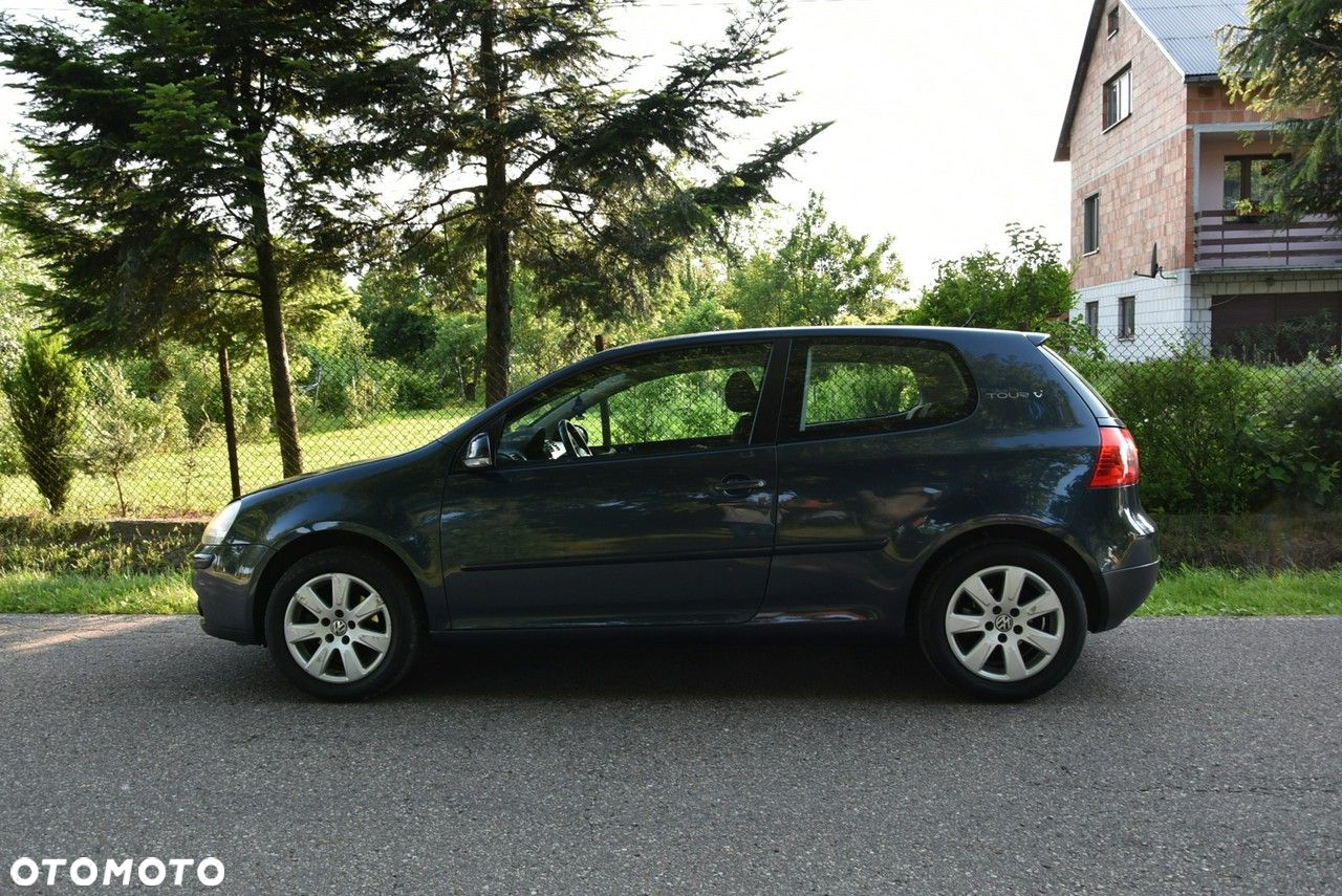 Volkswagen Golf - 4