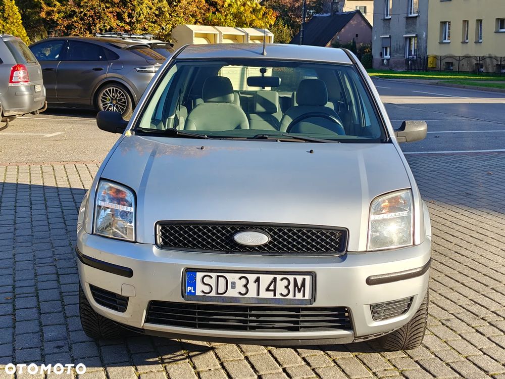 Ford Fusion 1.6 Ambiente - 17