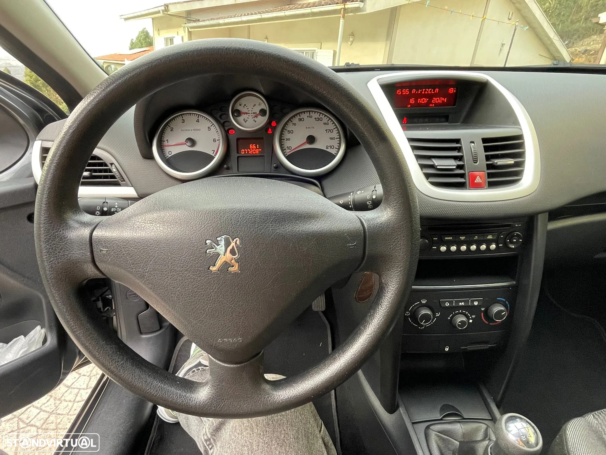 Peugeot 207 1.4 16V Active - 11