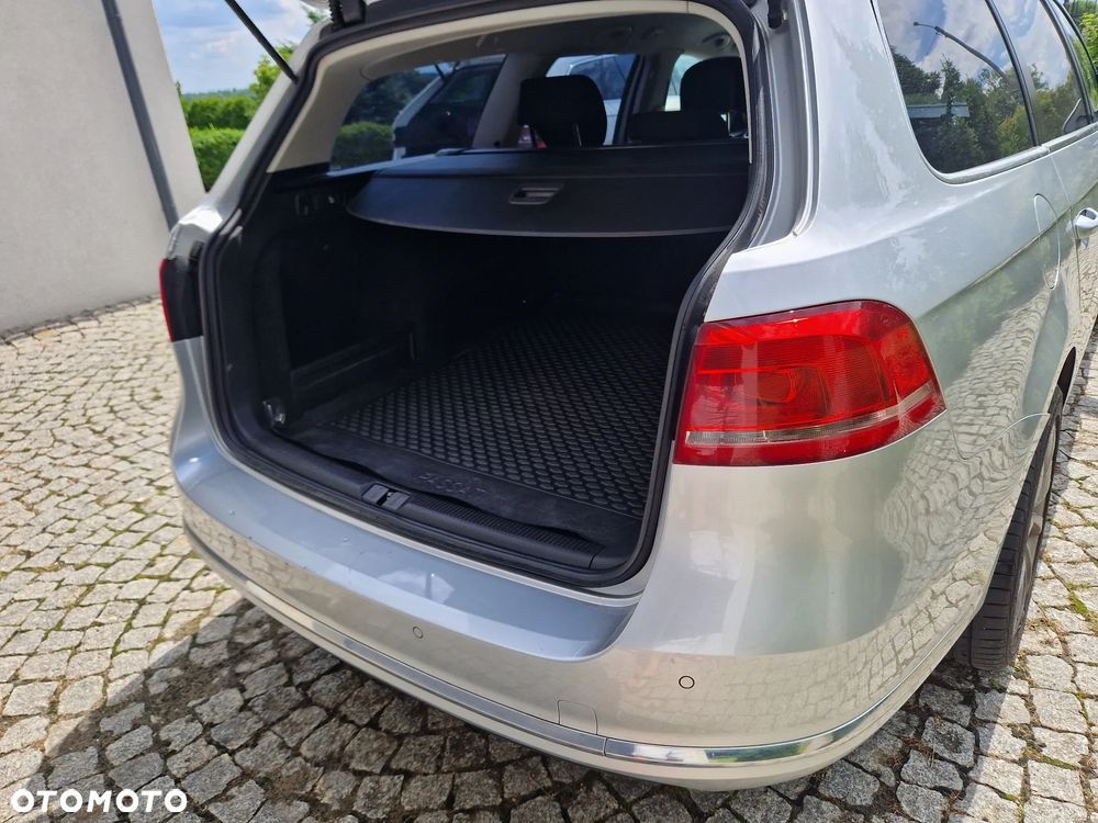 Volkswagen Passat 2.0 TDI Comfortline DSG - 10