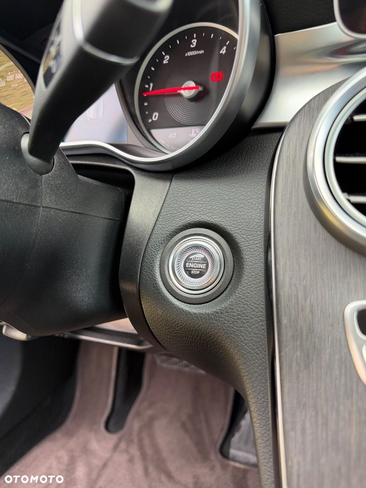 Mercedes-Benz Klasa C 300 d 9G-TRONIC Avantgarde - 21