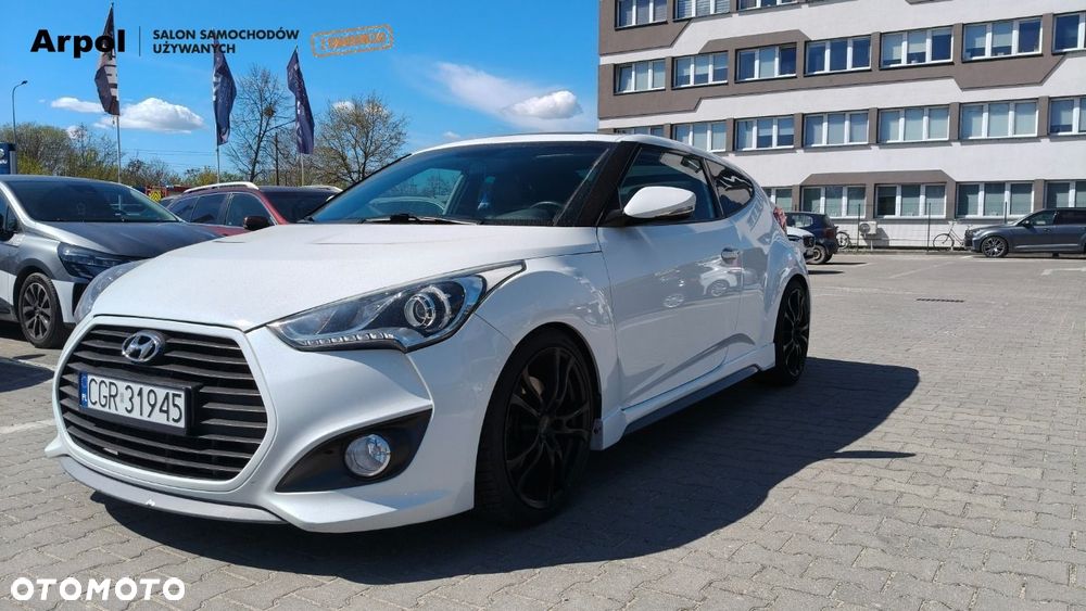 Hyundai Veloster - 4