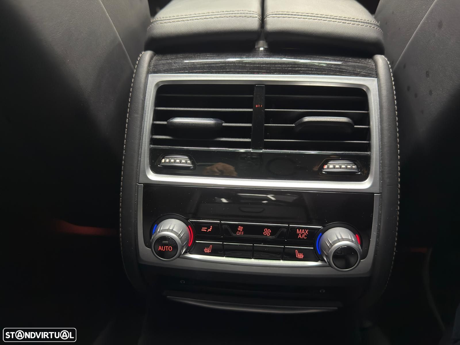 BMW 740 d xDrive Pack M - 34
