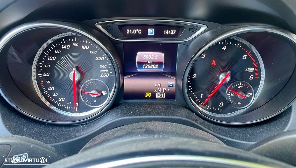 Mercedes-Benz CLA 200 d Shooting Brake AMG Line Aut. - 11