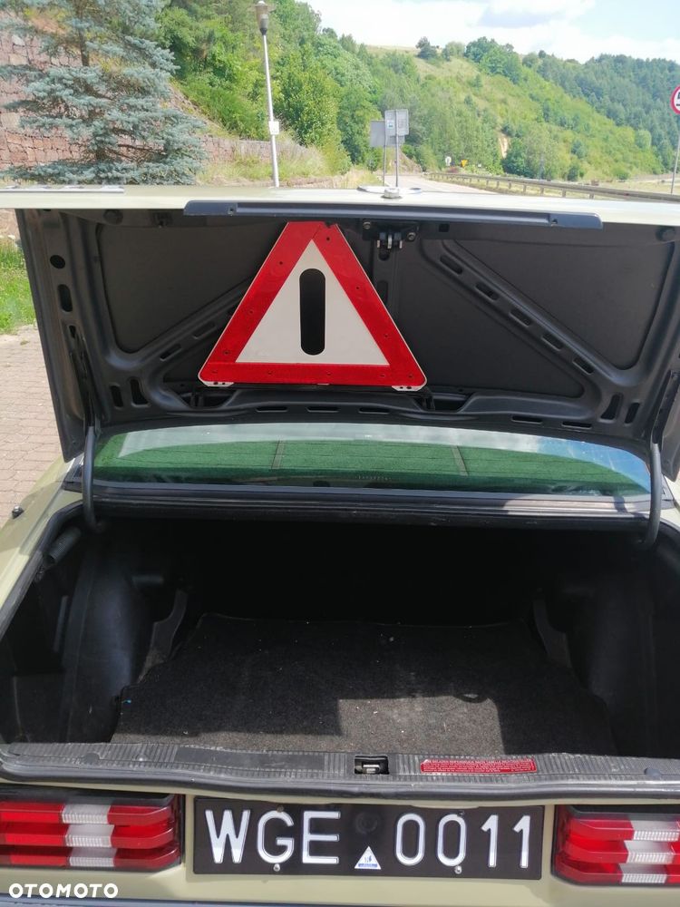 Mercedes-Benz W201 (190) - 8