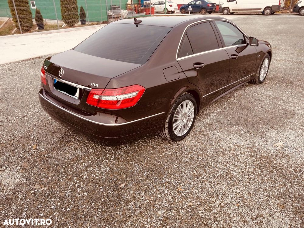 Mercedes-Benz E 2012 photo 5