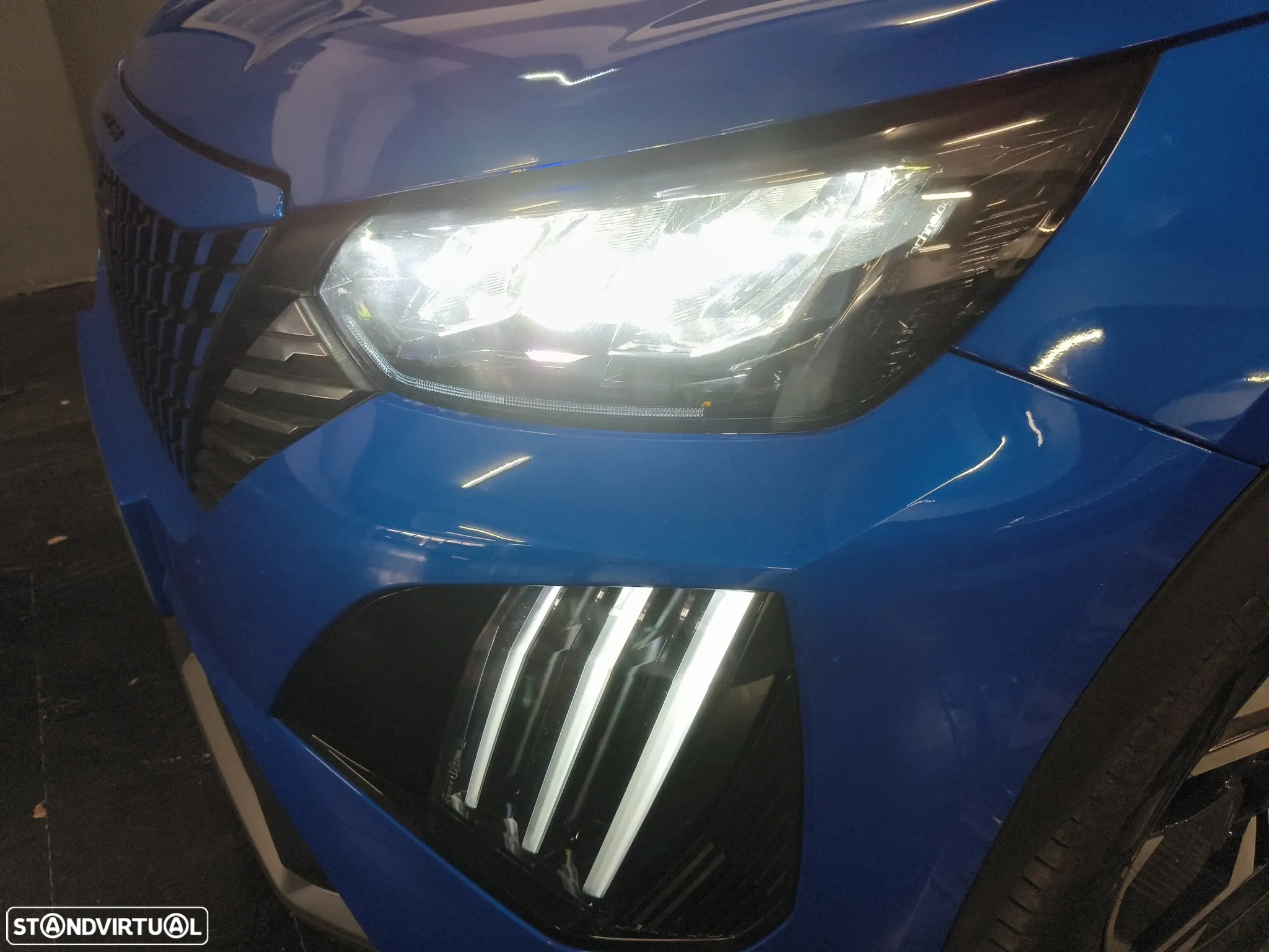 Peugeot 2008 1.2 PureTech Allure EAT8 - 40