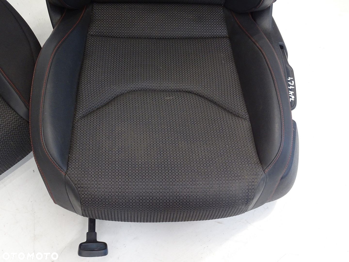 KPL FOTELE KANAPA TAPICERKA PÓŁSKÓRA  BOCZKI SEAT LEON III 5F 5 DRZWI FR - 3
