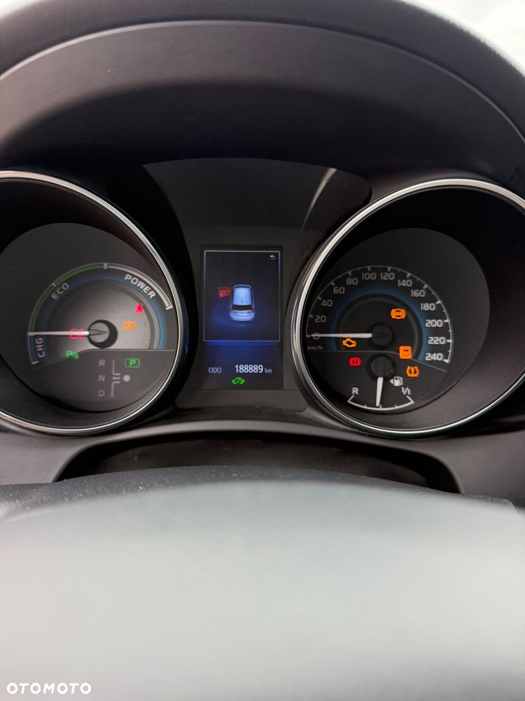 Toyota Auris - 12