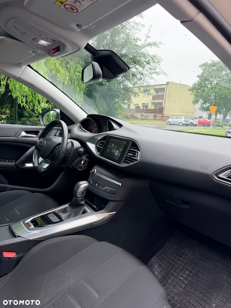 Peugeot 308 BlueHDi FAP 150 EAT6 Stop & Start Allure - 27