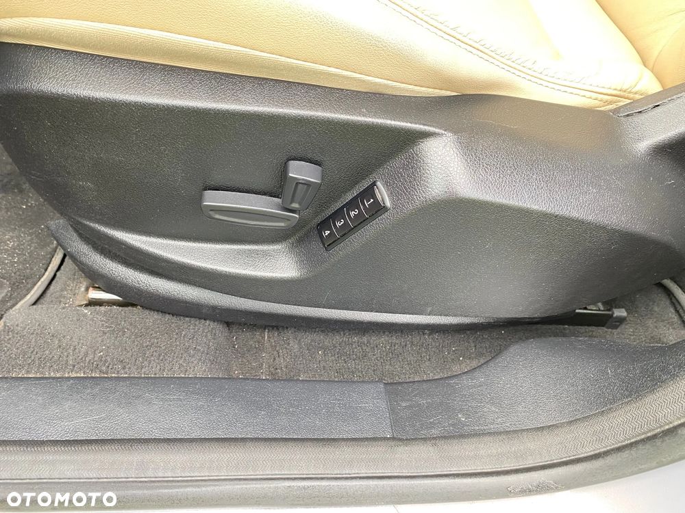 Ford S-Max 2.0 TDCi DPF Titanium X - 11