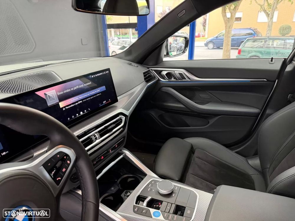 BMW i4 eDrive35 Pack Desportivo M - 18