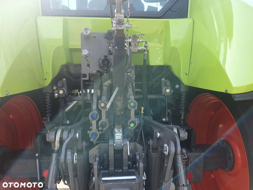 Claas Arion 610 - 10