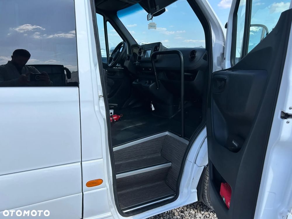 Mercedes-Benz Sprinter 517 - 13