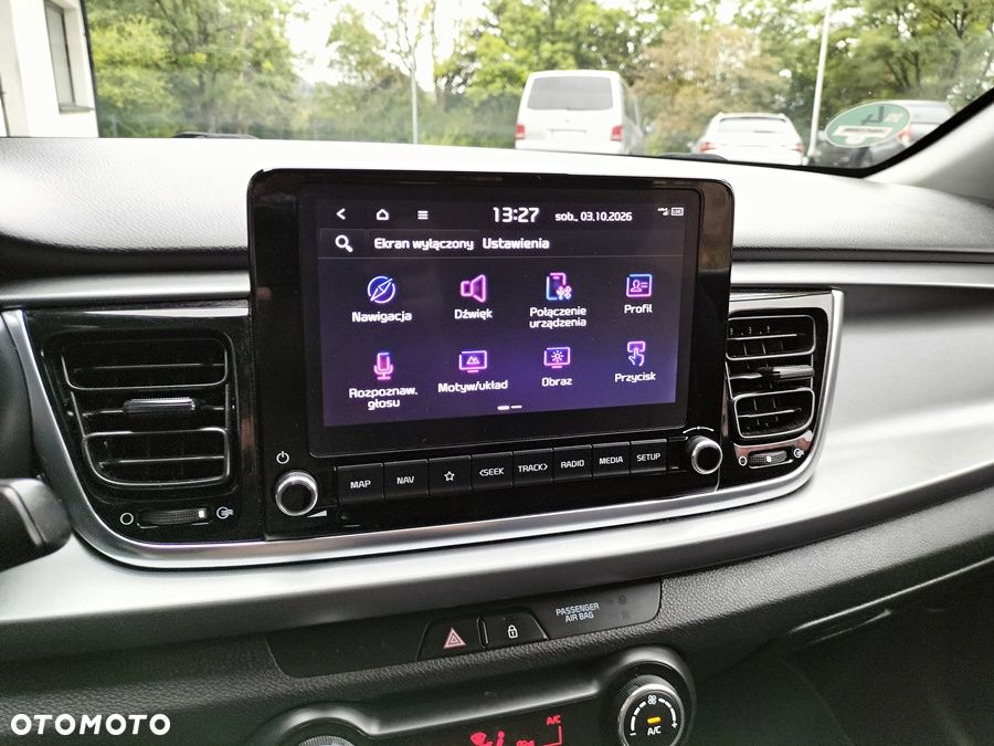 Kia Rio - 23