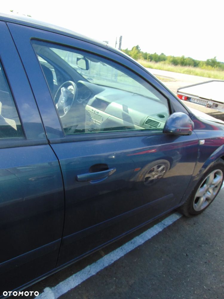 DRZWI PRAWE PRZÓD PRZEDNIE OPEL ASTRA H III Z168