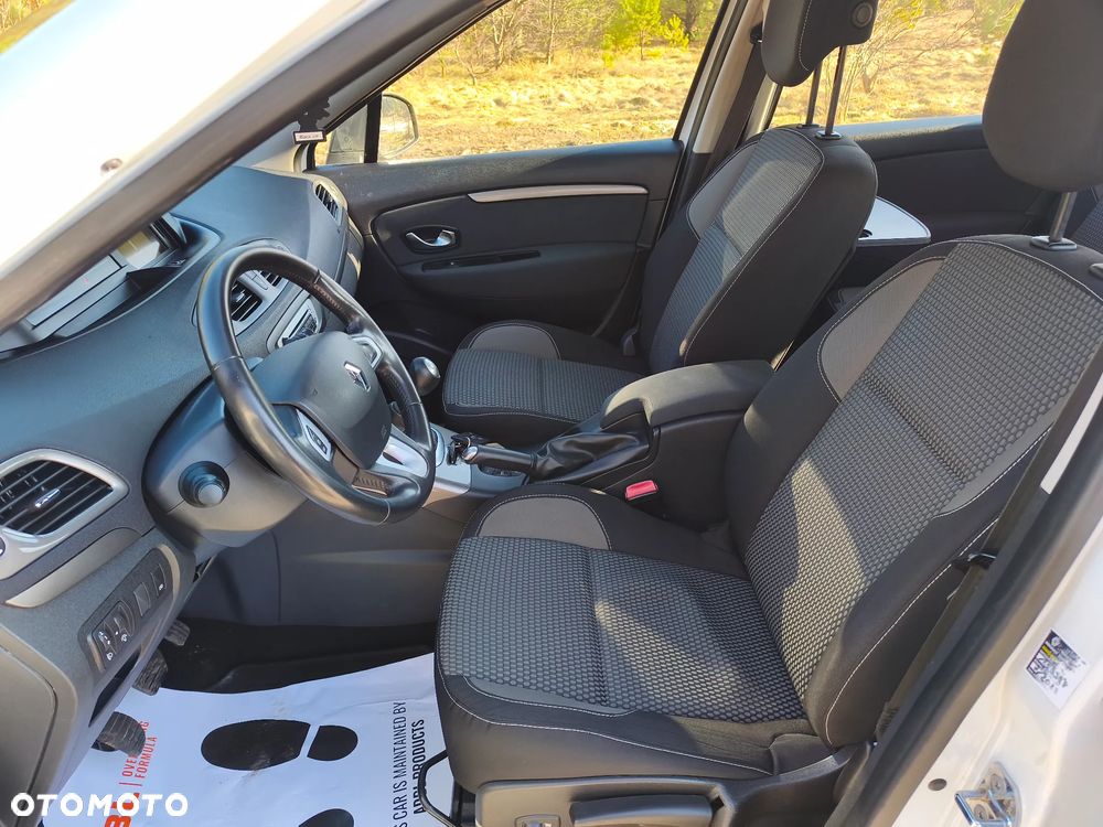 Renault Scenic - 17