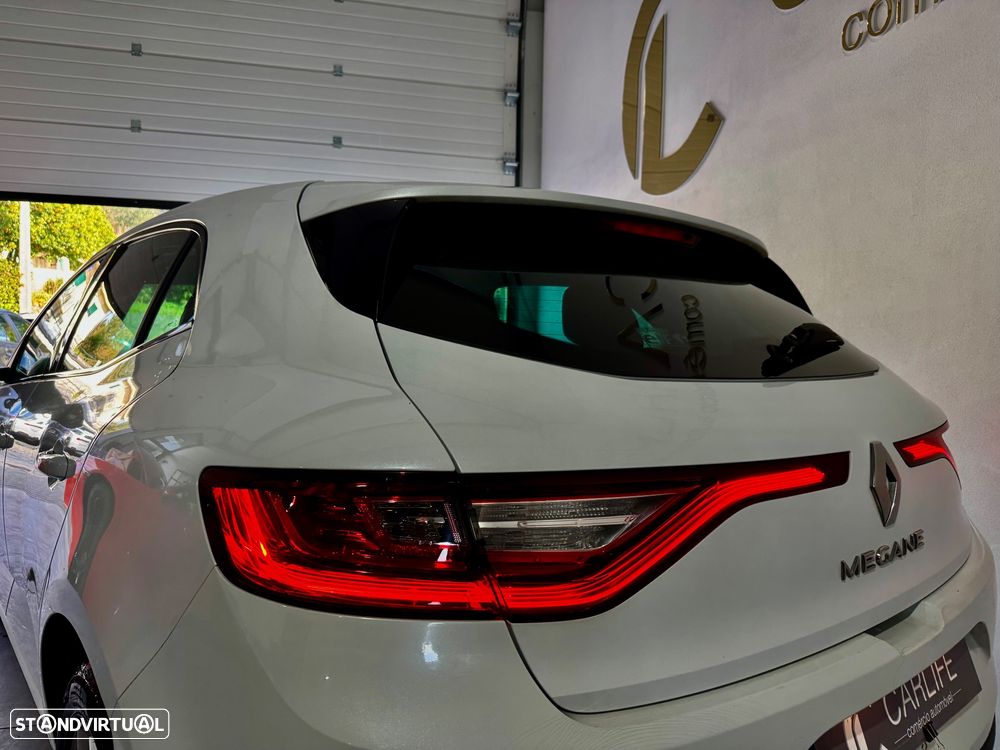 Renault Mégane ENERGY TCe 100 INTENS - 17