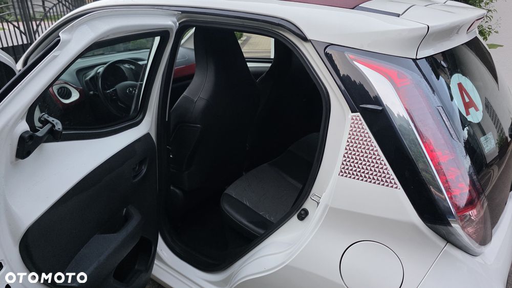 Toyota Aygo x-clusive Style Selection - 9
