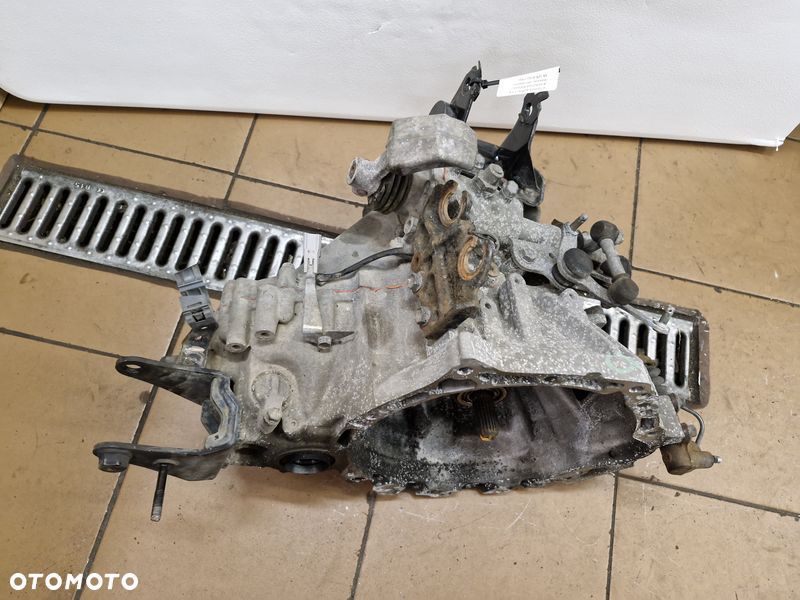 toyota auris 1 i 1.6 b skrzynia biegów manual valvematic 6b 1zr-e12u - 4