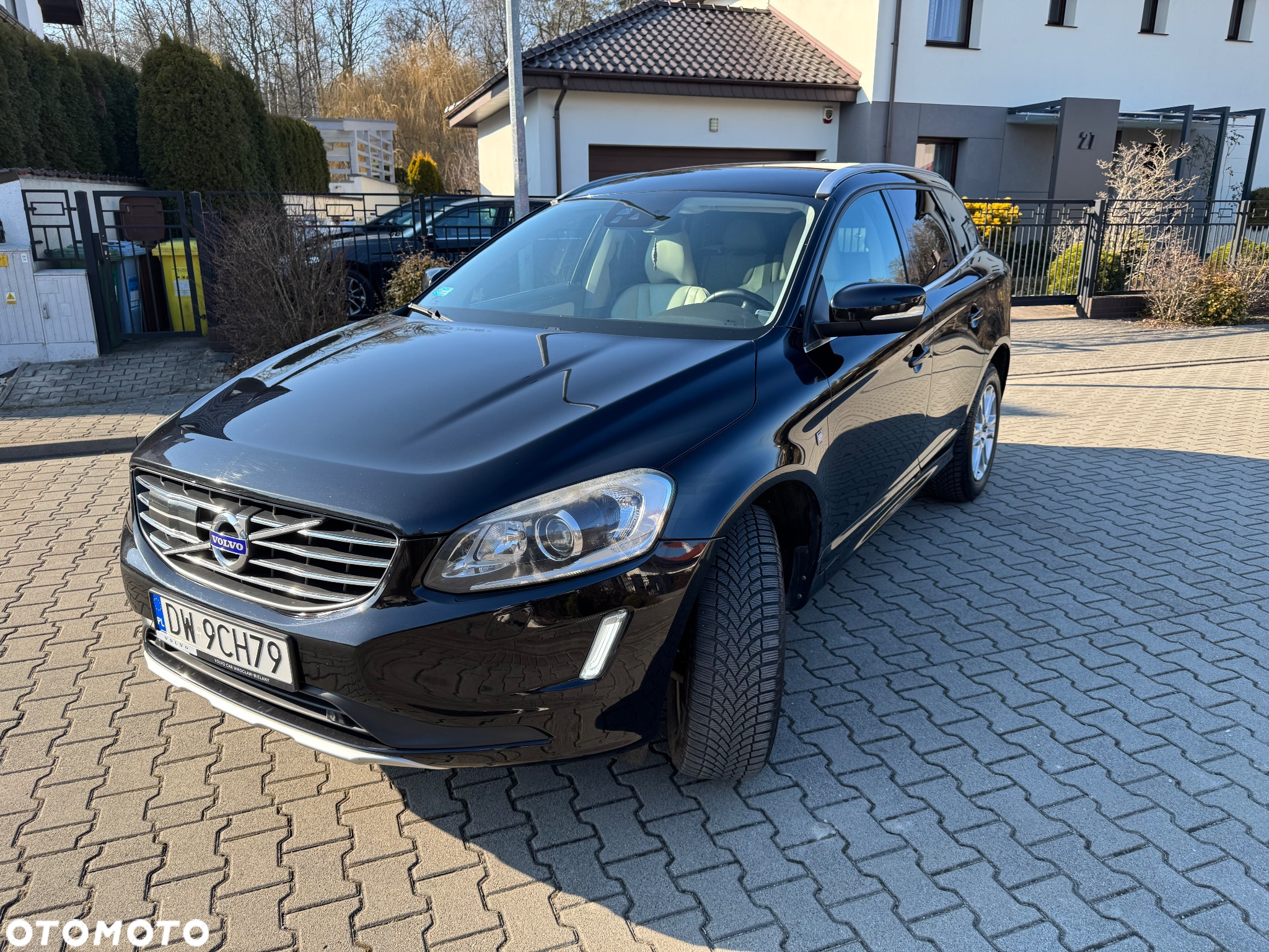 Volvo XC 60 D4 Drive-E Ocean Race - 3