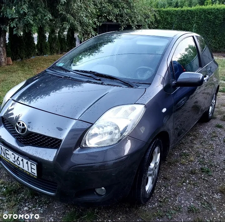 Toyota Yaris 1.33 Premium - 2