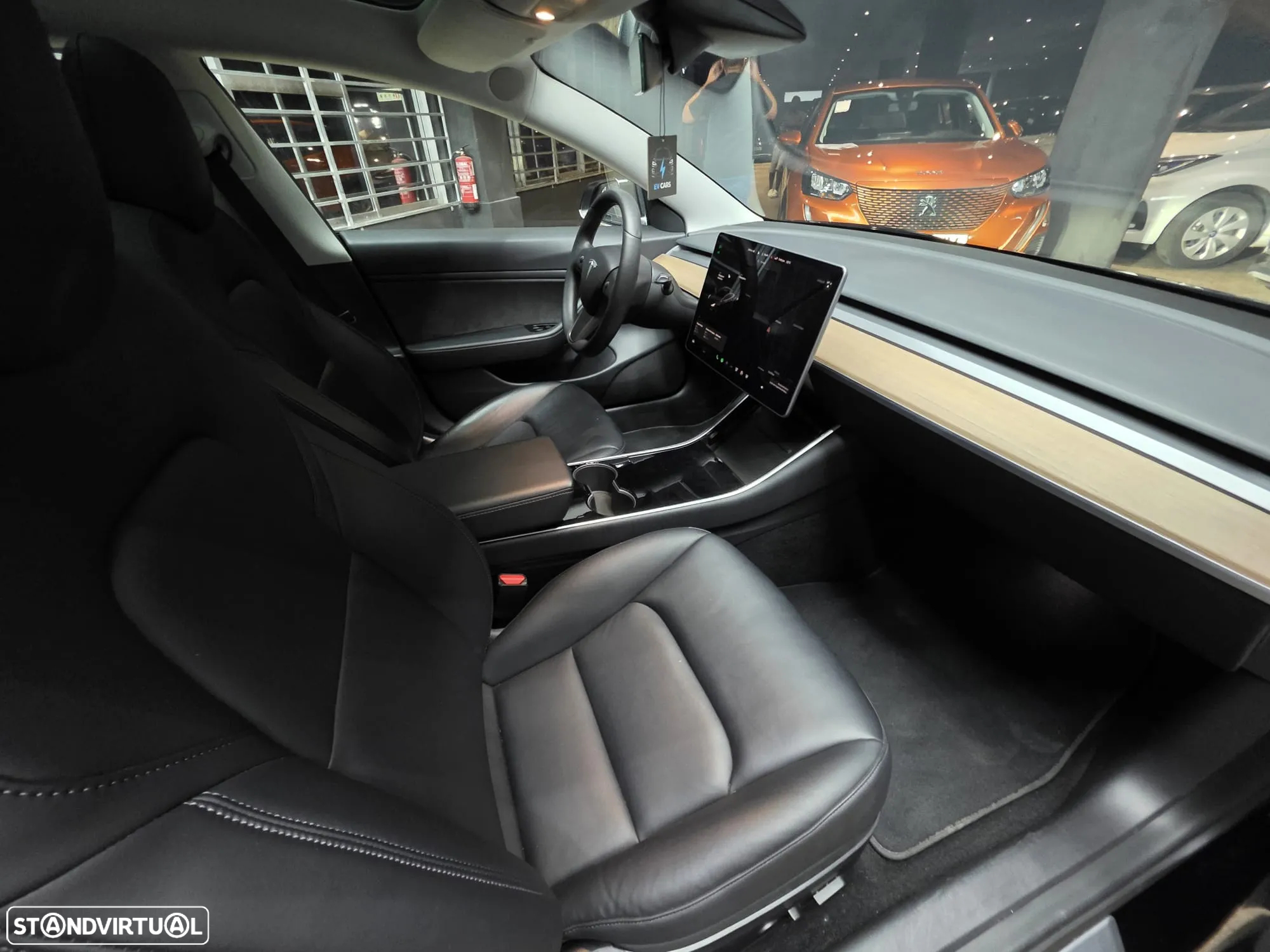 Tesla Model 3 Long-Range Dual Motor AWD - 17