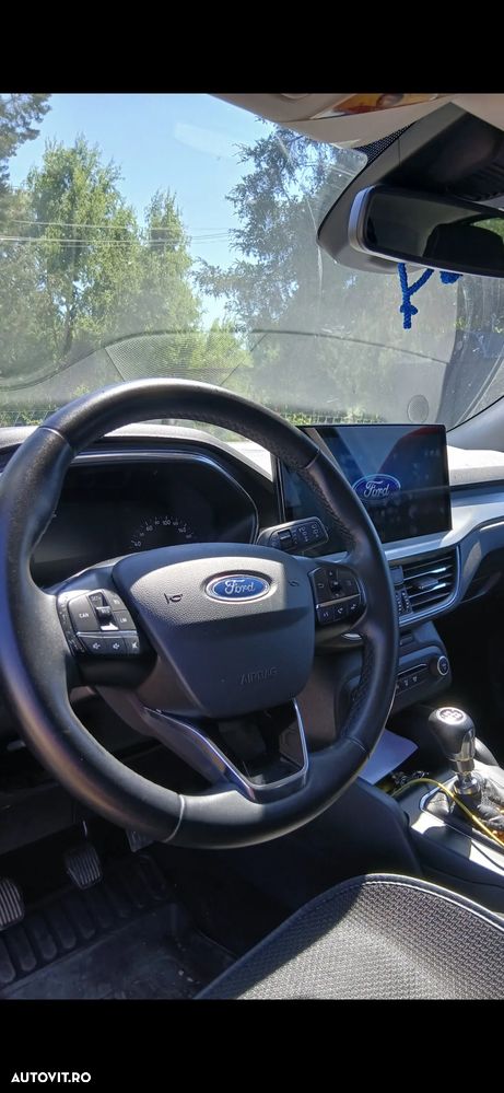 FORD Focus 2022 — imagine 3