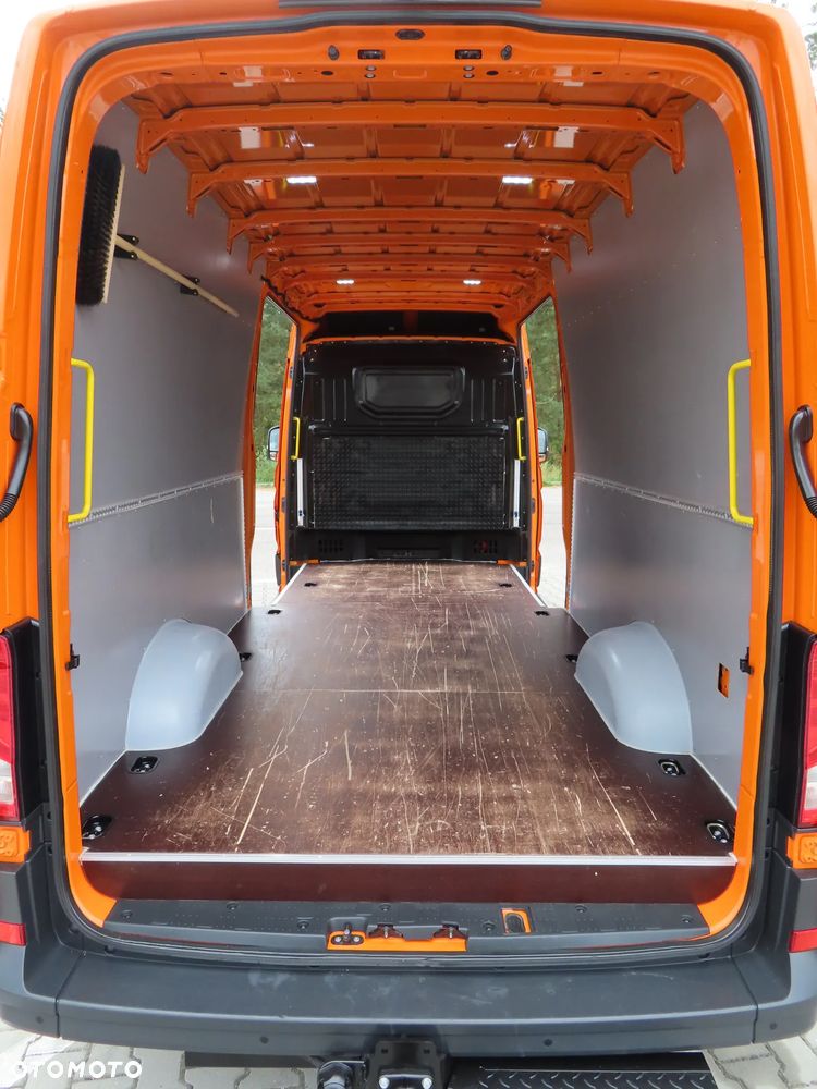 Volkswagen Crafter 35 BiTDI 2.0 177 KM 4Motion 4x4 Automat 8-Mio Biegowy Blaszak Furgon L4H2 Rozstaw Osi 4490 mm Drzwi Przesuwne Z Obu Stron FULL OPCJA WYPOSAŻENIA HAK 3000 Kg WZMACNIANY Stan Wizualny I Techniczny JAK NOWY Gotowy Dostępny OKAZJA POLECAM - 8