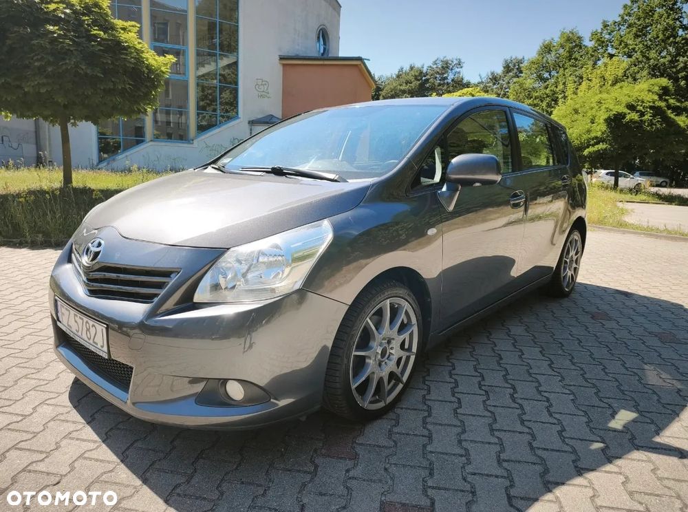 Toyota Verso 2.0 D-4D Luna 7os - 2