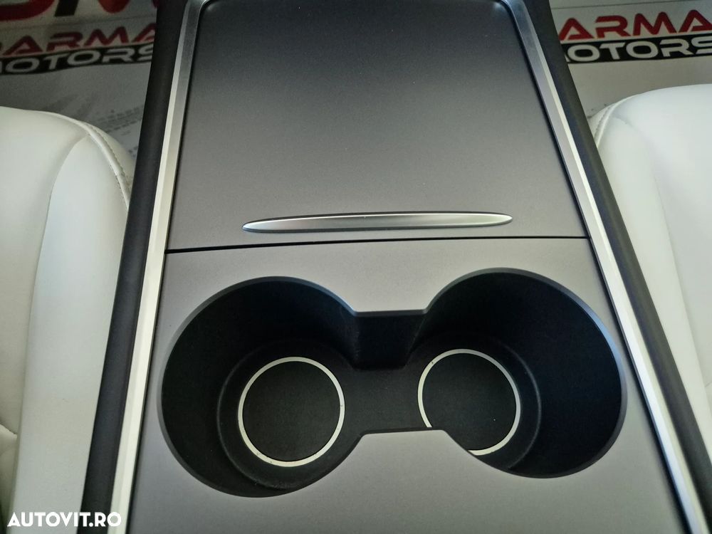 Tesla Model 3 Langstreckenbatterie Allradantrieb Dual Motor - 23