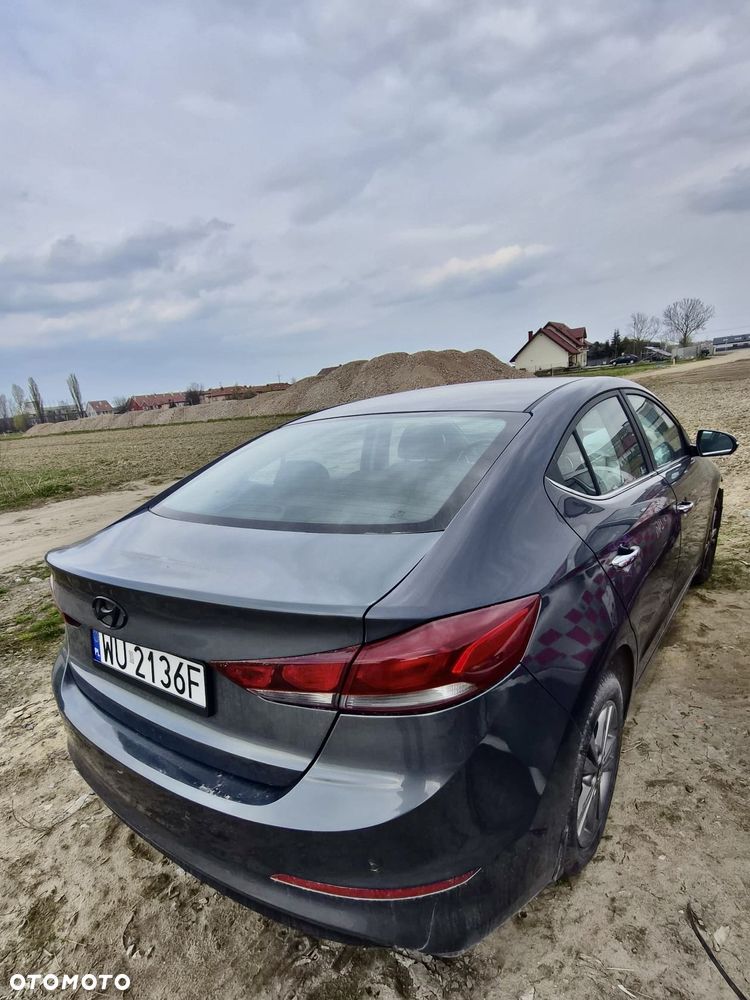 Hyundai Elantra 1.6 Classic + - 7