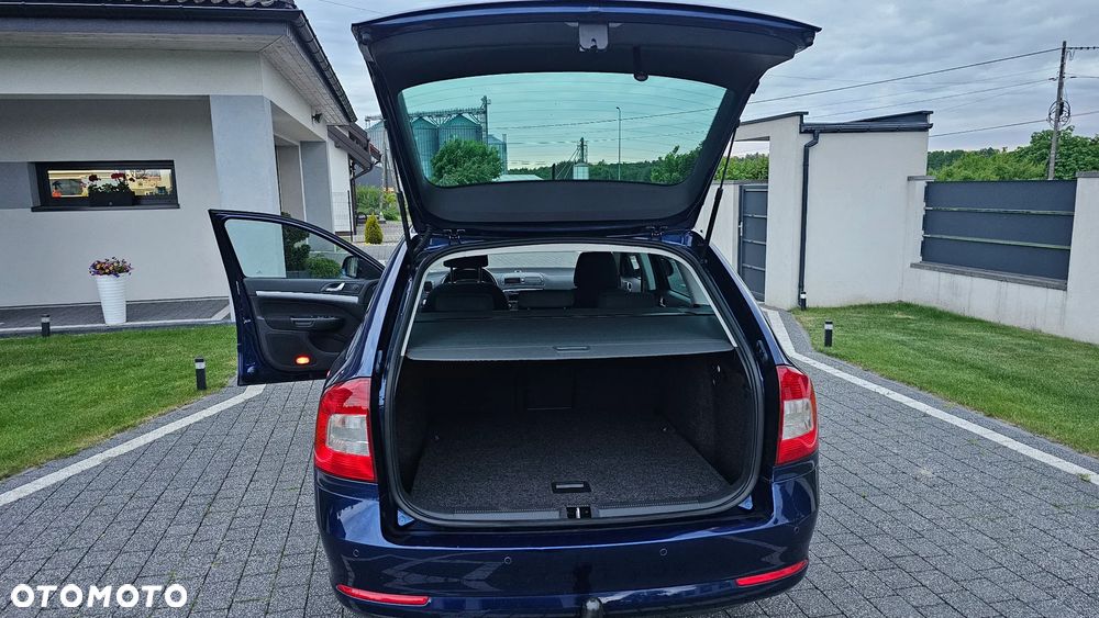 Skoda Octavia 2.0 TDI DPF Ambiente - 12
