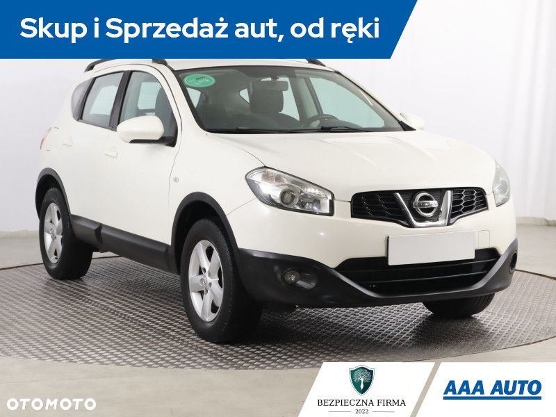 Nissan Qashqai - 2