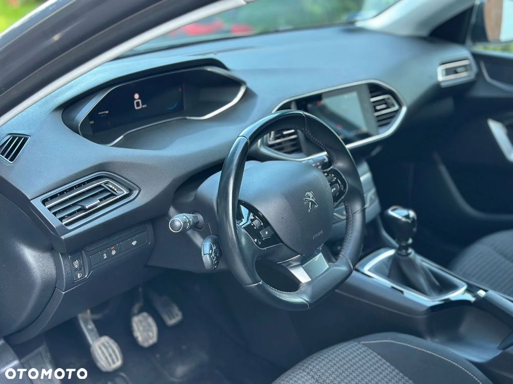 Peugeot 308 1.5 BlueHDi Business Line S&S - 33