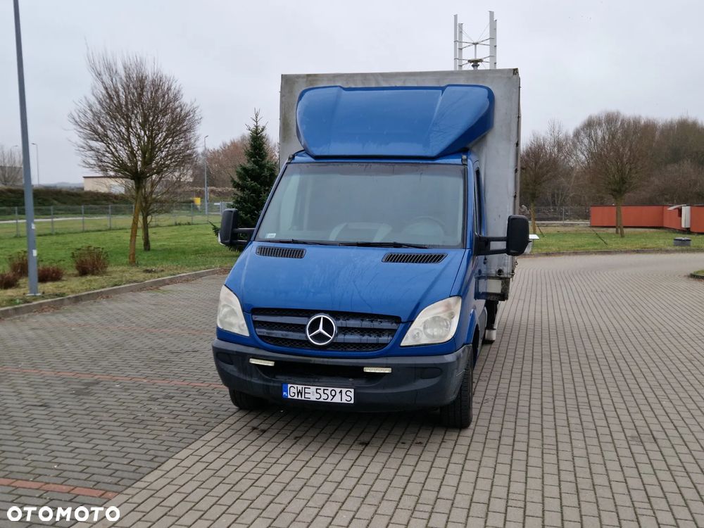 Mercedes-Benz Sprinter - 2