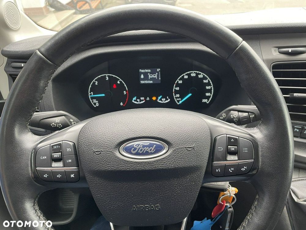 Ford Transit - 18