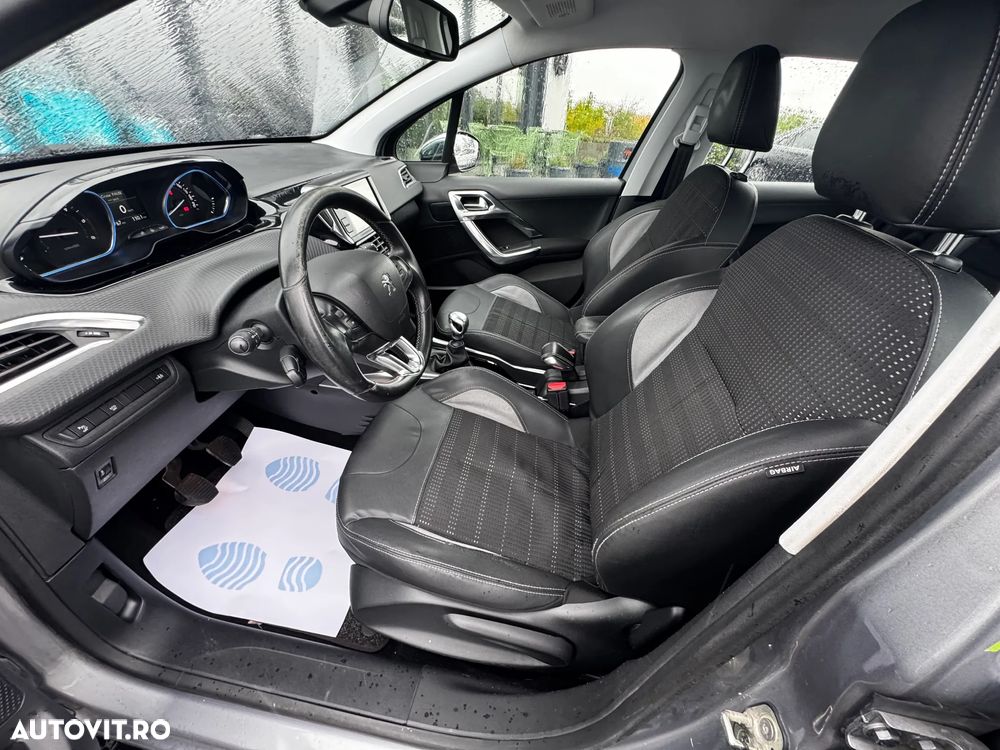 Peugeot 2008 1.6 e-HDi FAP STT Active - 12